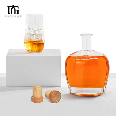 250 ml/500 ml/700 ml/750 ml Bottiglie di liquore di vetro di capacità con stampa personalizzata