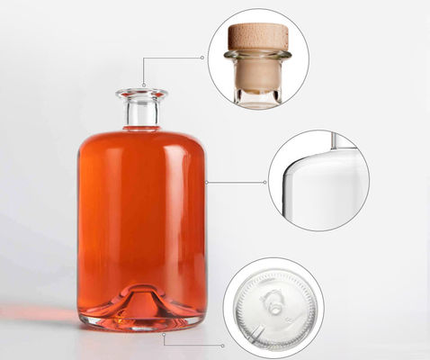 Bottiglia di vetro di capacità personalizzata per bevande alcoliche Tequila Vodka Brandy Whisky Rum Gin Liquore 500ml/700ml/750ml