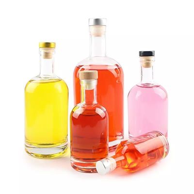 Materiale del corpo Vetro 375ml 500ml 700ml 750ml 1l bottiglia di vodka nordica con logo personalizzato