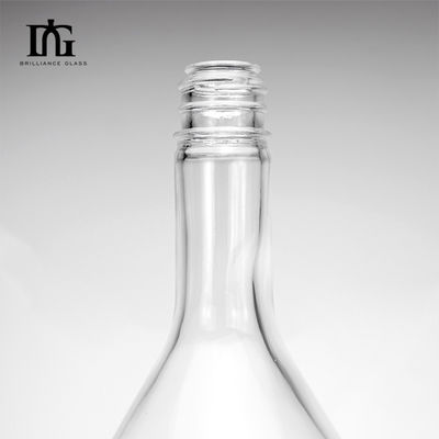 Custom Gin Luxury Whiskey Vodka 1.75L Bottiglia di vetro trasparente con tappo a vite e incisione