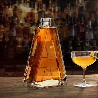 Bottiglia di alcol di grande capacità da 700 ml Bottiglia di liquore in vetro a forma di lettera