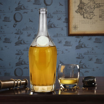 Bottiglia di vetro per vodka whisky brandy rum liquore design e funzionalità eccellenti