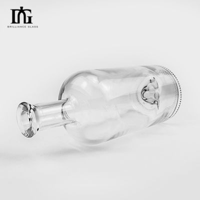 Bottiglia di vetro di flint trasparente da 750 ml con disegno rotondo classico e colletto di vetro