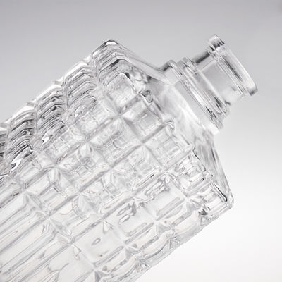OEM/ODM Acceptabile 500 ml di bottiglia di vetro eco-compatibile per whisky e bellezza