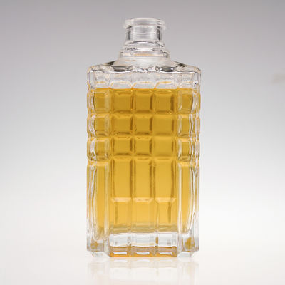 OEM/ODM Acceptabile 500 ml di bottiglia di vetro eco-compatibile per whisky e bellezza