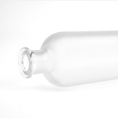 Bottiglia di vetro congelato da 200 ml a 500 ml a 700 ml a 750 ml per vodka e vino spiritoso OEM/ODM accettabile