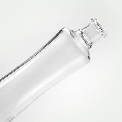 Bottiglie di tequila di vetro da 500 ml con tappi di sughero e materiale per il colletto di vetro