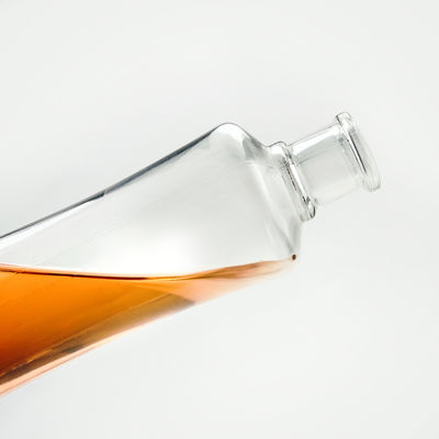 Bottiglie di tequila di vetro da 500 ml con tappi di sughero e materiale per il colletto di vetro