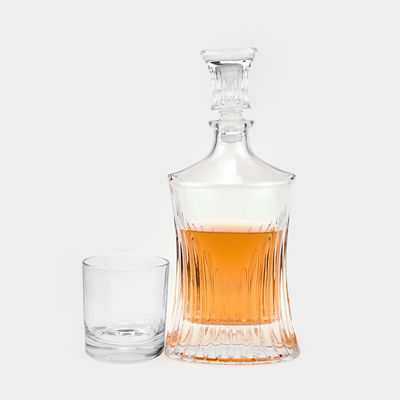 Elegante vetro vino rosso vetro vodka liquore degustazione decanter di whisky con coperchio di vetro