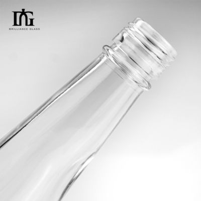 Bottina di vetro in forma di vaso di lusso 700ml 750ml con tappo a vite di sughero