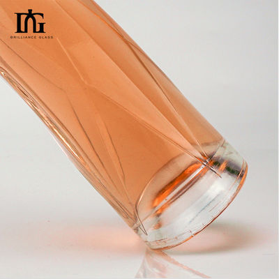 Materiale di vetro 330ml 500ml Design Cones Fruit Wine Beverage Bottles con coperchio in alluminio