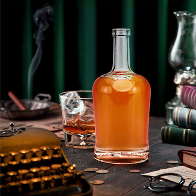 Bottiglia di whisky, rum e vodka a 750 ml con sughero per stampaggio a caldo