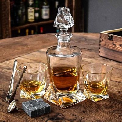 Bottiglia in vetro di 750 ml con disegno inciso e vetro di base