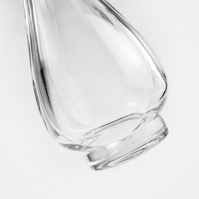 Bottiglia di vetro ambra con tappo di vetro 500ml/700ml/750ml Capacità Hotsale profumo vuoto