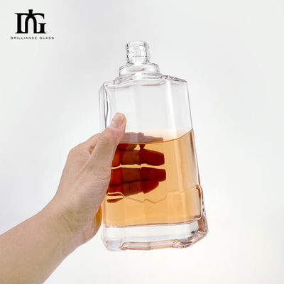 Bottiglia di vetro da 500 ml per vodka whisky gin brandy sigillatura tipo CORK liquori e bevande