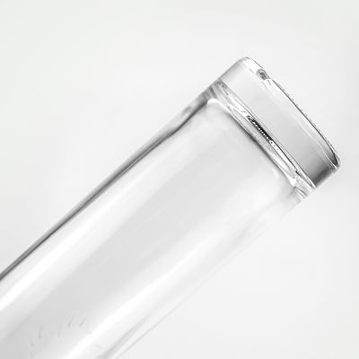 750 ml Bottiglia di vetro chiara rotonda con tappo di sughero per cognac Gin Rum Vodka Tequila Liquore