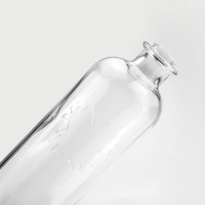 750 ml Bottiglia di vetro chiara rotonda con tappo di sughero per cognac Gin Rum Vodka Tequila Liquore