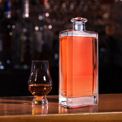 Stampa a schermo e timbrazione a caldo Bottiglia di vetro per vodka di rum di brandy 500ml/700ml/750ml