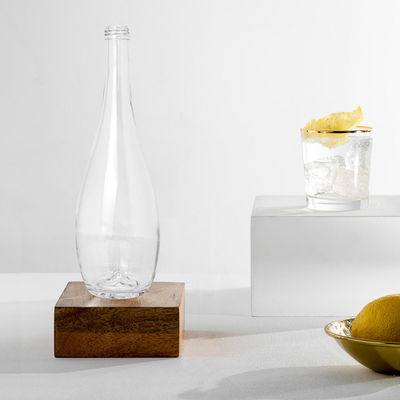 750 ml Bottiglia Rotonda Chiara Gin Rum Vodka Brandy Bottiglia in vetro per il lusso in stile europeo