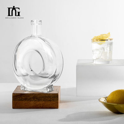 Capacità di serigrafia e stampaggio a caldo Bottiglia di vodka in vetro piatto rotondo con sughero di rum