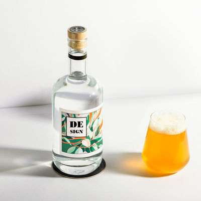 Bottiglia di brandy con coperchio