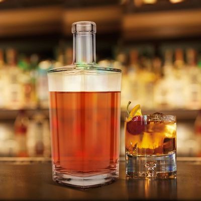 OEM/ODM Acceptabile Bottiglia di vino in vetro con coperchio di sughero e scatola di imballaggio Capacità 500ml