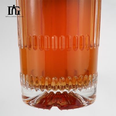 Bottiglia di vino rosso di vetro vuoto riciclabile con 500 ml di 750 ml di capacità e tipo di tenuta di sughero