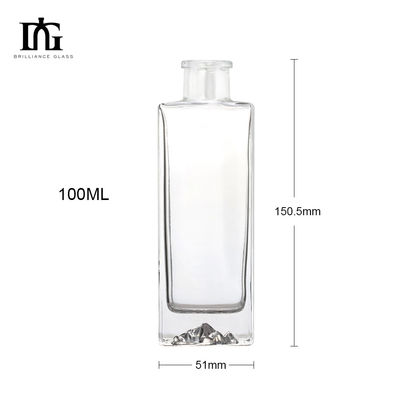 Materiale Collare di vetro 700ml 750ml Coniglio chiaro Rum Whiskey Gin Vodka Bottiglia con sughero