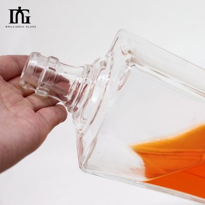 Bottiglia di vino in vetro trasparente a misura di 700 ml per liquori di capacità industriale di 700 ml