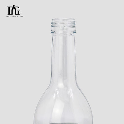 Fornito campione gratuito accettabile OEM/ODM Bottiglia di vino in vetro da 750 ml con disegno e tappo di sughero