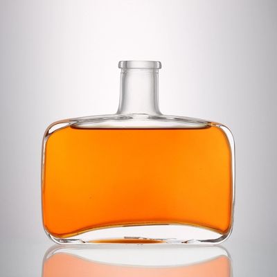 OEM/ODM Acceptabile bottiglia di vetro per vodka gin whisky liquori 750ml 500ml