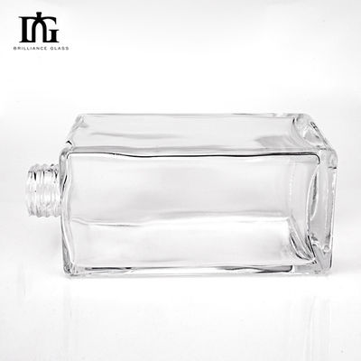 Materiale del colletto Etichetta stampata a caldo in vetro 500 ml 700 ml Bottiglia di vetro trasparente con sughero