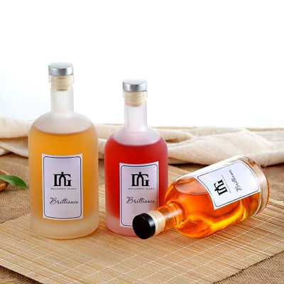 Bottiglie di vetro per bevande industriali di 750 ml di capacità per vodka calda, brandy e vino freddo