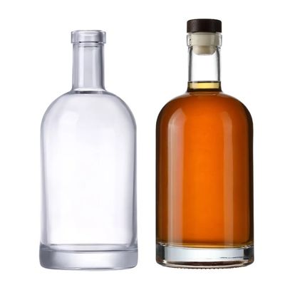 Bottiglie di vetro per bevande industriali di 750 ml di capacità per vodka calda, brandy e vino freddo