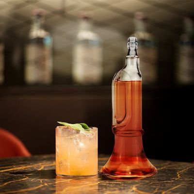 Collare di vetro personalizzato Materiale bottiglie di liquore di vetro per gin 500ml 700ml senza piombo