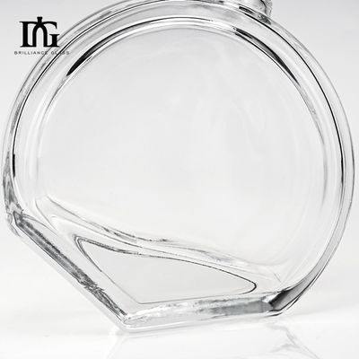 Speciale bottiglia di vetro trasparente da 50 cl con incisione per vodka whisky gin rum accettabile OEM/ODM