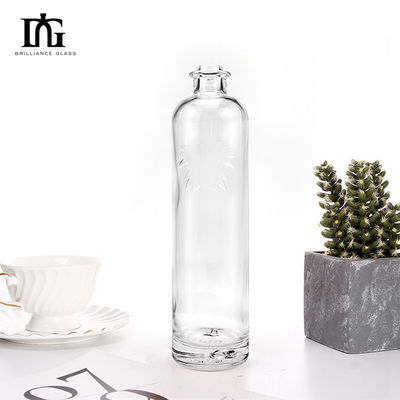 OEM/ODM Accettabile Bottiglia di vetro da 750 ml di vodka liquore con coperchio metallico e tappo a vite di sughero