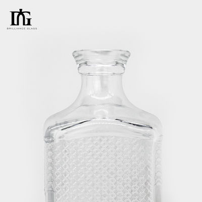 Bottiglia di vetro a fondo rialzato su misura 700 ml Capacità per alcolici Whisky Vodka Gin Tequila