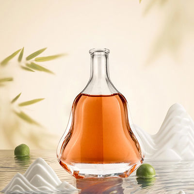 Materiale del corpo in vetro Bottiglia di liquore da 500 ml con sughero Chiara vuota Bottiglia a forma speciale