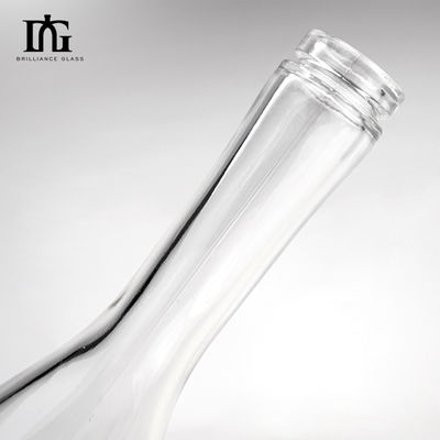 500 ml/700 ml/750 ml Fermato personalizzabile Con collo lungo e snello Champagne Vodka Bottiglia di vino in vetro