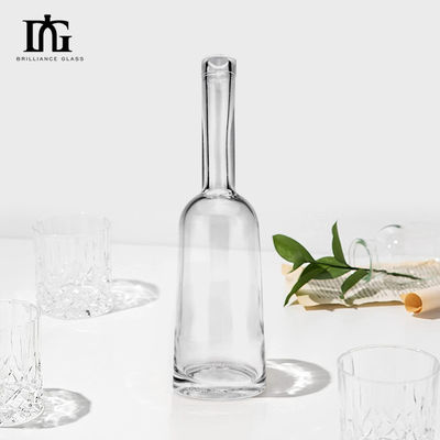 Bottiglia vuota di 500 ml di alcool di vetro