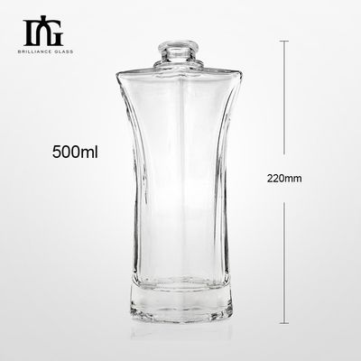 Bottiglia di bevande in vetro con tappo a vite in sughero d'oro Vodka trasparente Bottiglia di vetro Birra