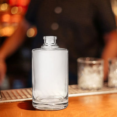 Collare di vetro 500 ml trasparente rotondo vuoto vetro di pietra liquore di vino whisky bottiglia di vodka con tappo di sughero sigillato