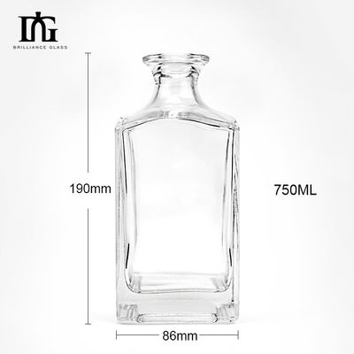 Bottiglia di vetro da 750 ml con forma di muffa personalizzata Super Flint Whiskey Gin Vodka Liquor Bottle