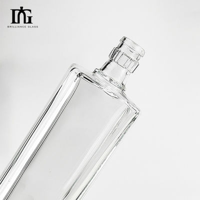 Bottiglia di vetro di 500 ml quadrata di brandy e whisky con OEM/ODM accettabile