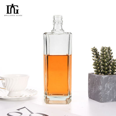 Bottiglia di vetro di 500 ml quadrata di brandy e whisky con OEM/ODM accettabile