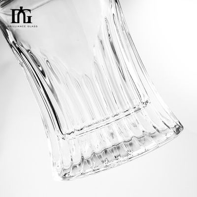 Logo personalizzato Bottiglia di whisky Bourbon Gin da 700 ml con design di bottiglia di vetro di vino di lusso