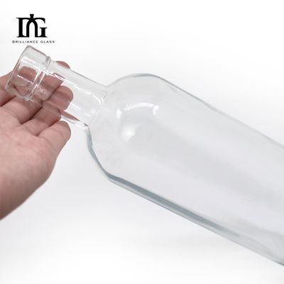 Bottiglia di vetro 700ml 500ml Vodka Wine con serigrafia personalizzata e timbraggio a caldo