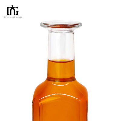 750ml 1000ml whisky rum gin tequila bottiglia di vetro con tappo di sughero e design elegante