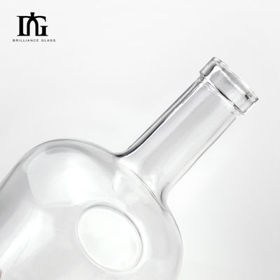 OEM/ODM Accettabile Bottiglia rotonda di vino bianco cristallino con sughero Capacità 500ml